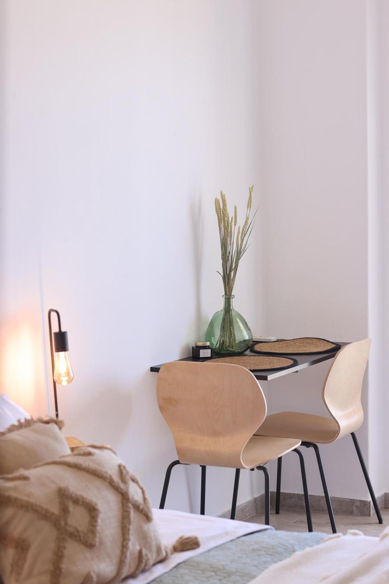 Enne Studios For Views & Tranquility Ftelia  部屋 写真